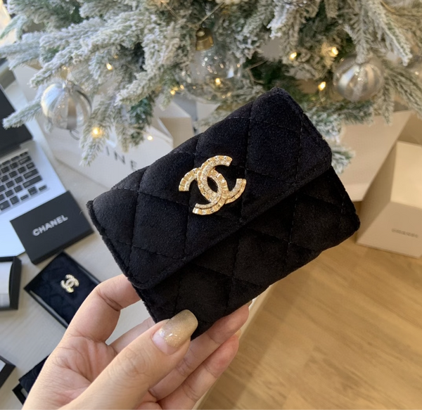 Chanel VVIP gift cardholder