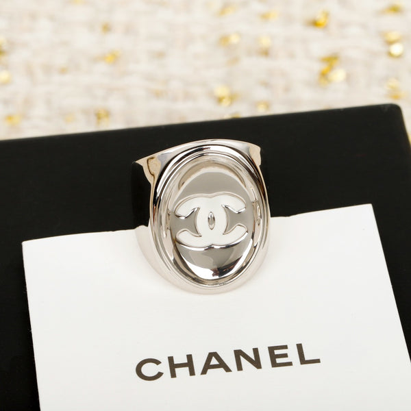 Chanel SS2025 ring