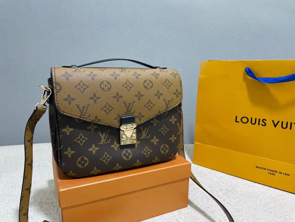 Louis Vuitton Pochette Metis