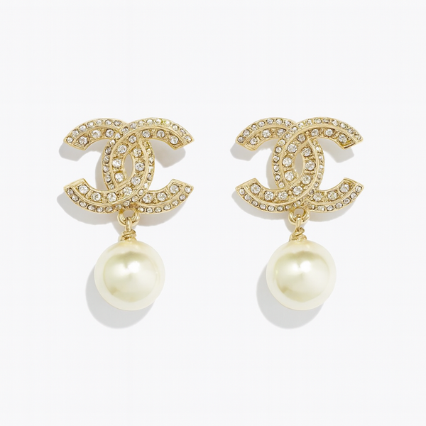 Chanel gold pearl dropped earrings